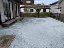 砂利敷き