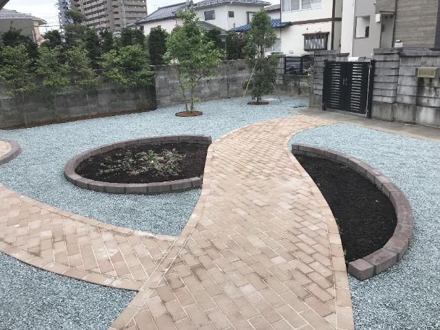 砂利敷きデザイン